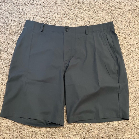 Nike Men’s Standard Fit Golf Short NWT Waist 40 - Picture 6 of 12